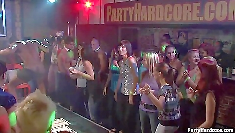 Tou charactersna bumr blad and cum in her ass