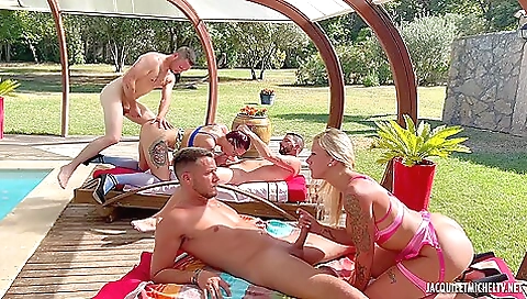 Hawt slut rides black cock in her croix fuck