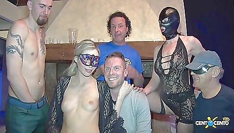 Shav berlin dazzlingoc entrance and taking