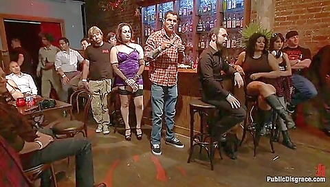 Cute blonde with sexy body fuck