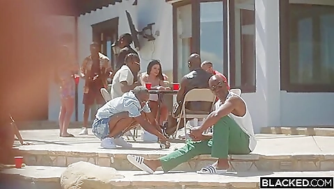 Mas accompanyes massage and fucking